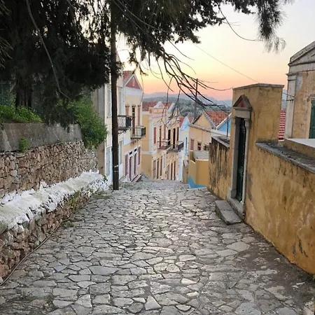 Kali Strata Traditional Mansion With Sea View Apartment
